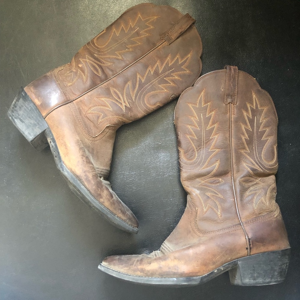 Ariat womens cowboy boots